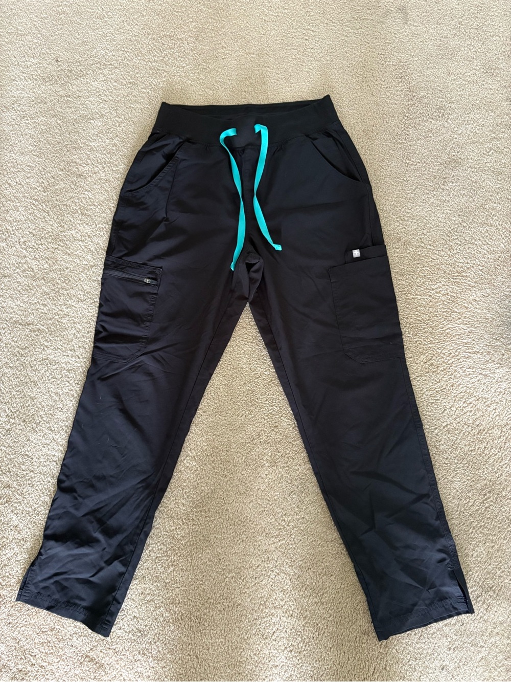 Figs Technical Collection Scrub pants in black